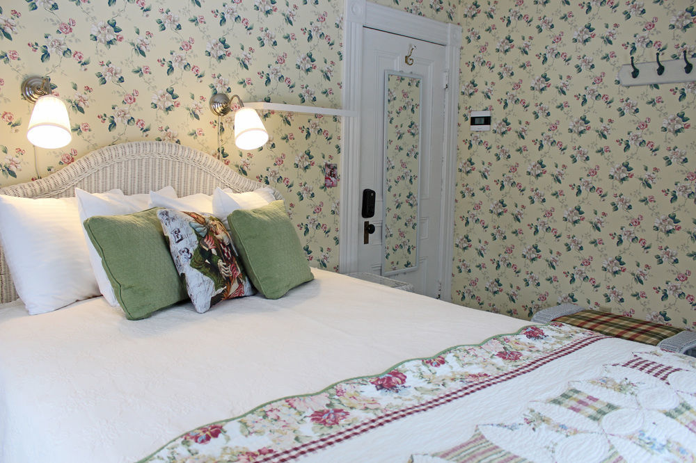 Heart Of The Village Bed & Breakfast In Shelburne Vt Exteriér fotografie